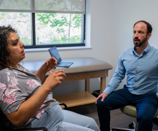 Josh Goethals Knee Hip and Shoulder Michigan-Orthopedic-Center-Lansing-Okemos-MI