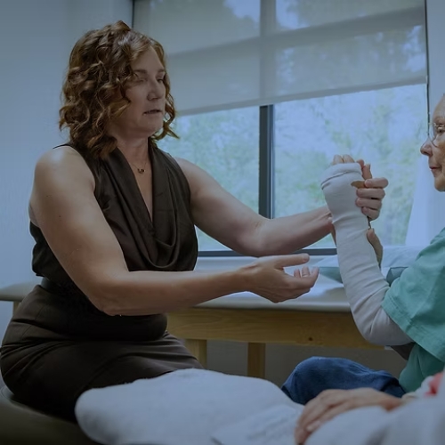 hand and wrist-Michigan-Orthopedic-Center-Lansing-Okemos-MI